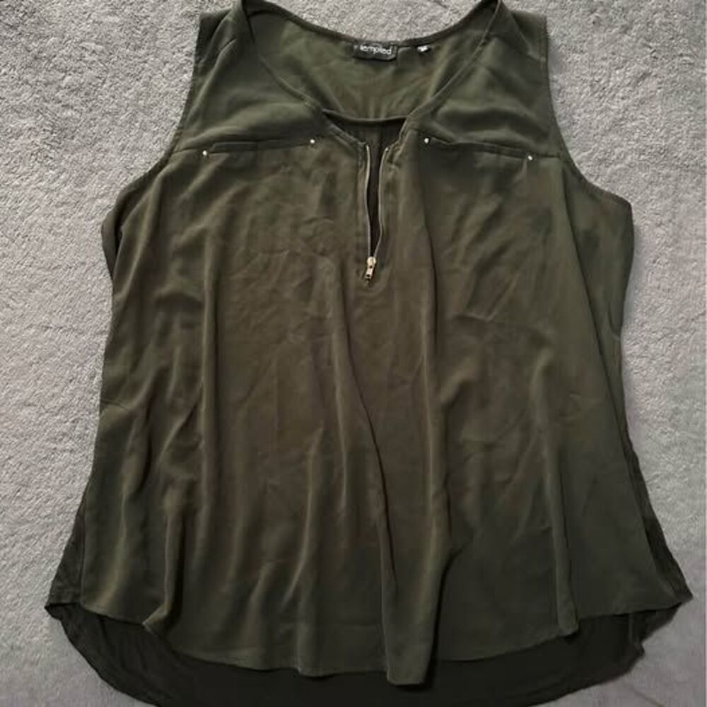 Plus Size Women’s Olive Green Sleeveless Top W/ Gold Detail